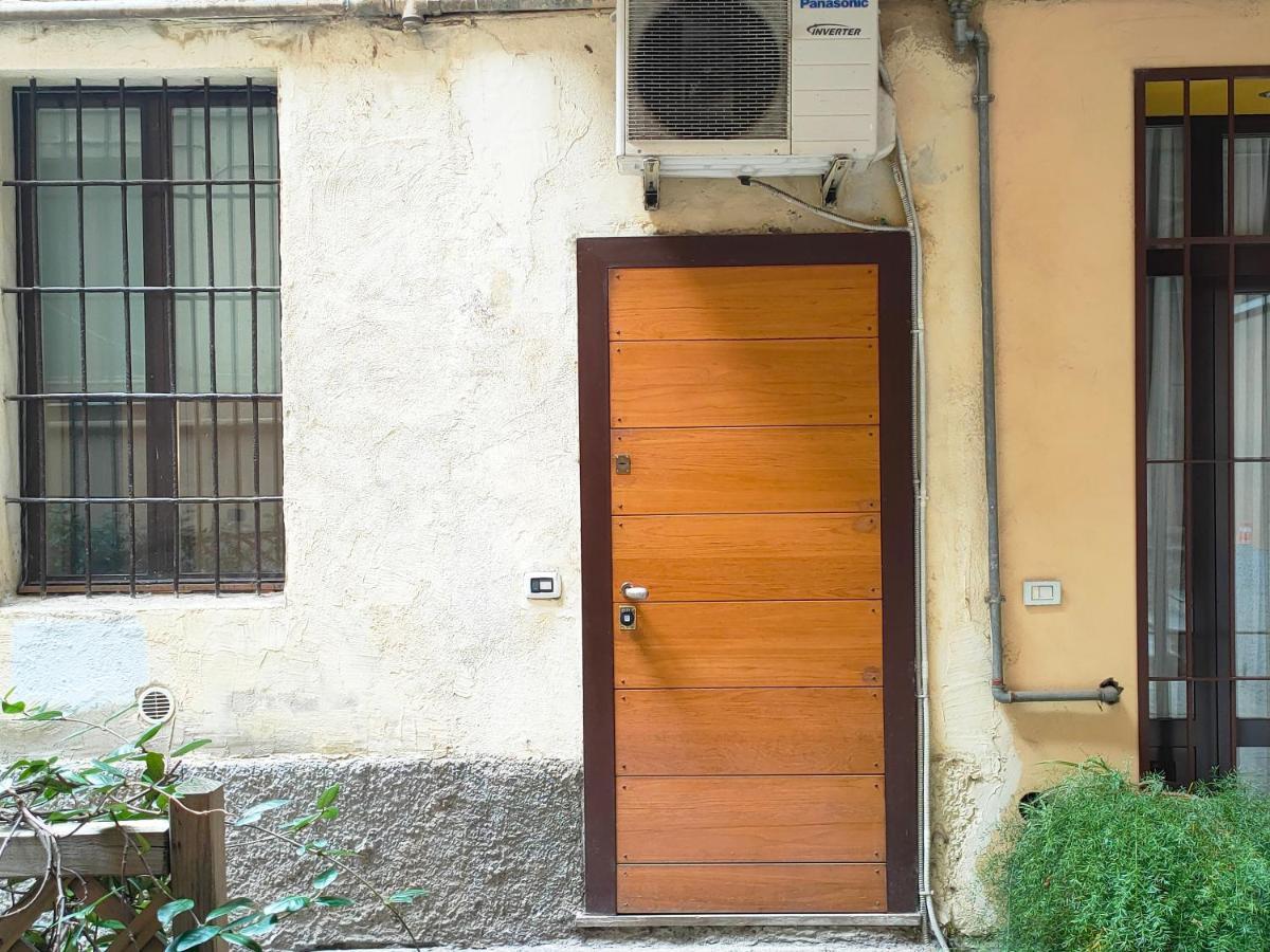 Bomboniera Nel Cuore Di Milano Navigli Milão Exterior foto